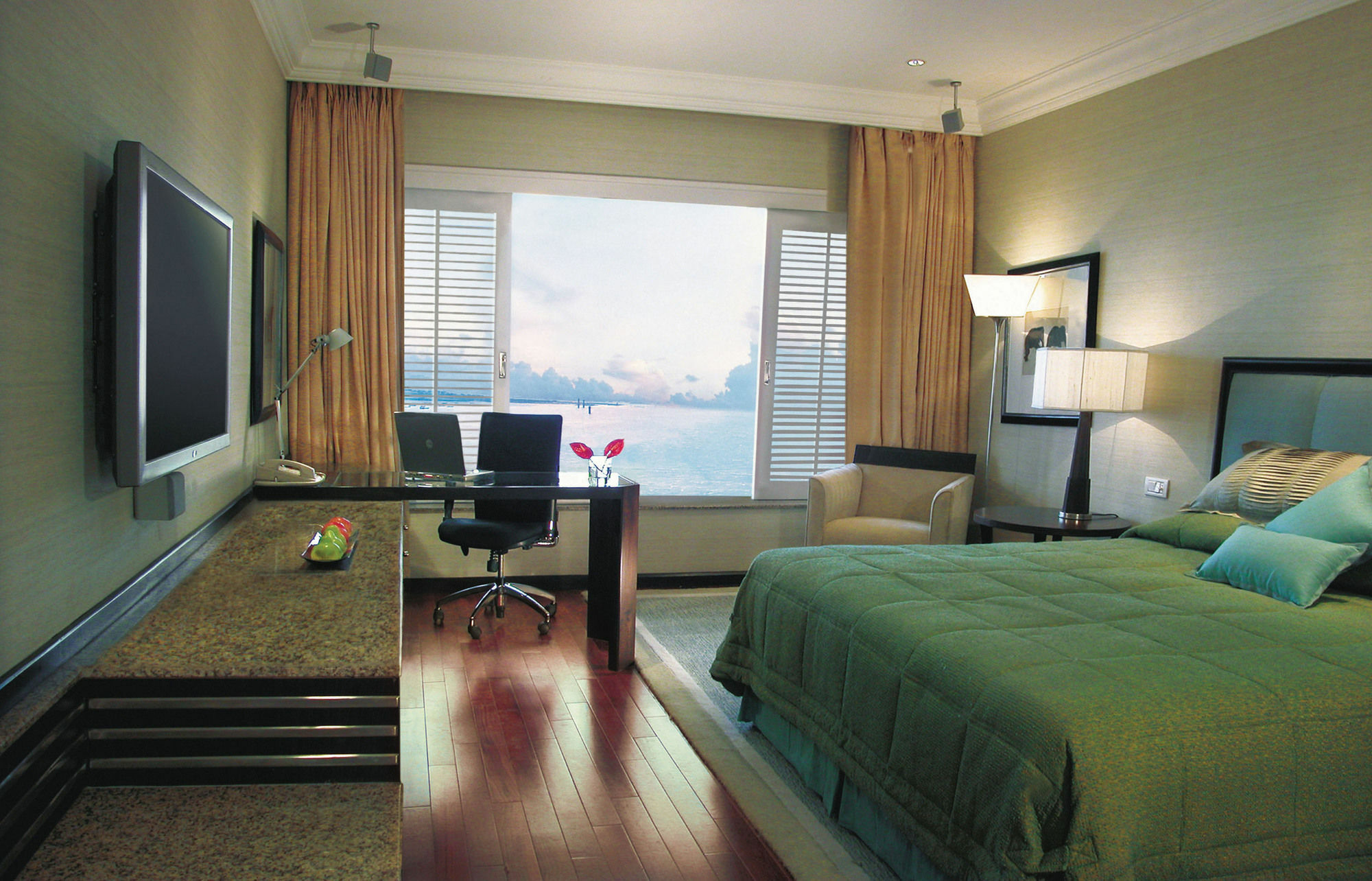 Hotel Taj Lands End Bombay Habitación foto A typical hotel room